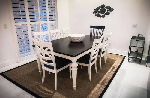 North Beach Villa | Beach Villa. Walk to the beach 1min. Close to famous Broadwalk. Terrace renewed