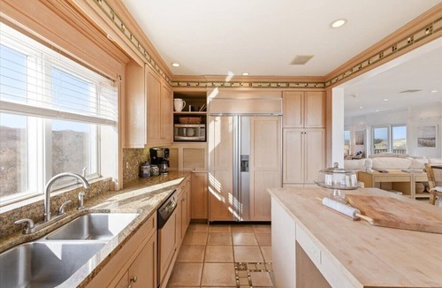 East Sandwich House | Beach Way: 014-S E. Sandwich Waterfront, Extraordinary Panoramic Bay Views, Private Beach