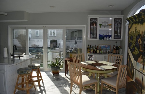 Gardens House | Beachblock, Ocean View, Private Pool, Grill & More!