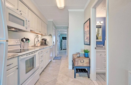 Ocean City Condo | BeachBox II Panoramic Inlet Views Bayside Pool Park Free Couple's Corner