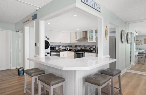 North Ocean City Condo | Beachfront,Beach/Bay Views,Steps to Beach,IndoorPool,Elevator,Gym,Sauna,Game Room,Tennis