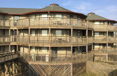 Kill Devil Hills Condo | Beachfront Condo @ Outer Banks Beach Club, 3Pools, closest to beach, & shops
