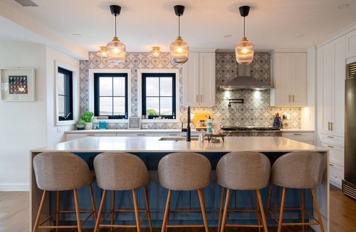 Quincy House | Beachfront Home close to Boston & Cape Cod
