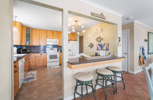 Ocean City House | BEACHFRONT Luxury Home 1st Fl Walkout Shabby Chic + Direct Beach Access