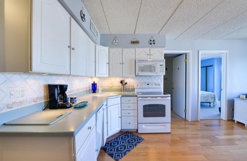 North Wildwood House | Beachfront North Wildwood Condo w/Ocean Views!