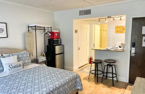 Barrier Island Resort | Beachfront Resort Hotel Room
