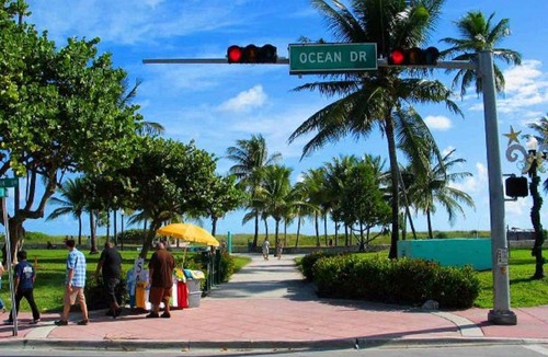 South Pointe Apartment | Beachfront Studio On Ocean Drive in South Beach-
