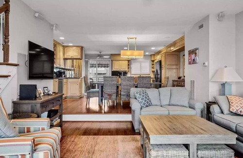 North End House | Beachfront, unobstructed ocean views, 3 balconies, private garage