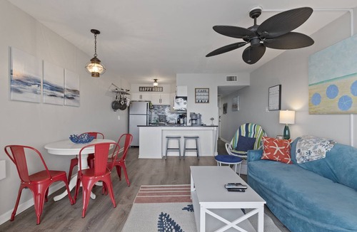 Sneads Ferry Condo | Beachfront, Updated, Topsail Dunes "Shining Sea"