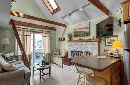East Sandwich Cottage | Beachside Bliss with Skylights & Fireplace