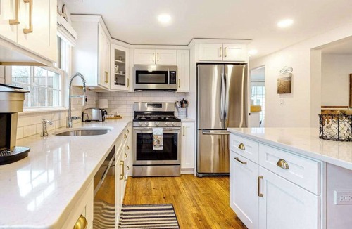 Falmouth House | Beachside retreat with grill - near Main Street & 300 yards to Surf Drive shore