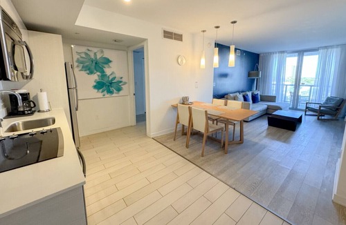 Hallandale Beach Apartment | Beachwalk 1BR Escape