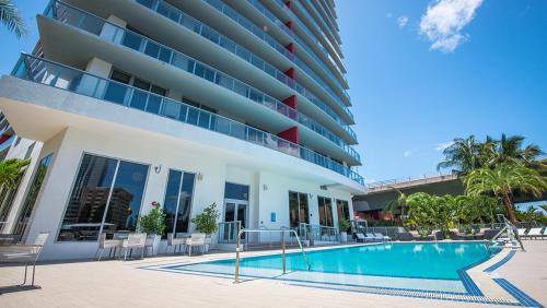 Hallandale Beach Apartment | Beachwalk Resort Residence