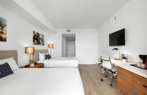Hallandale Beach Hotel | Beachwalk Studio Amazing View Pininfarina Design