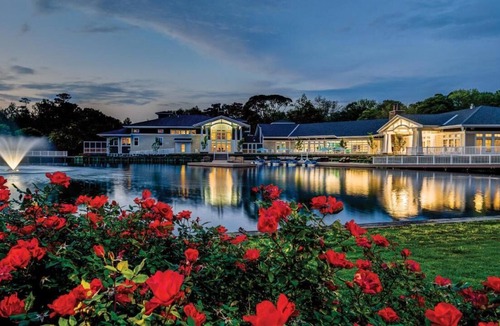 Sea Scape Resort | Beachwoods -- a premiere 4 season resort 5 min. from the beach!