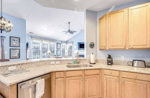 Ocean View Condo | Bear Trap Dunes 2nd floor condo w/basketball court, free WiFi, and shared sauna