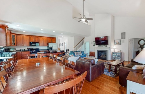 Ocean View House | Bear Trap Dunes house w/fireplace, free WiFi, board games, and tennis court