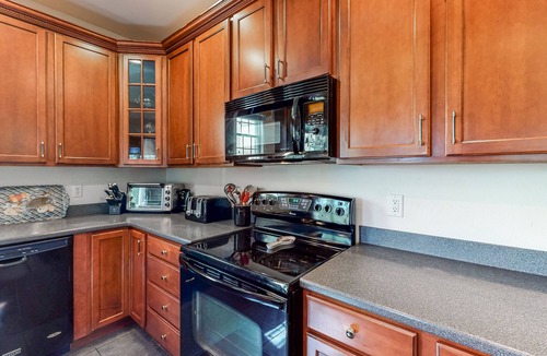 Ocean View House | Bear Trap Dunes house w/fireplace, free WiFi, board games, and tennis court
