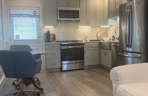 Provincetown Condo | Beautiful 1 BR Condo 1 block from Commercial Street