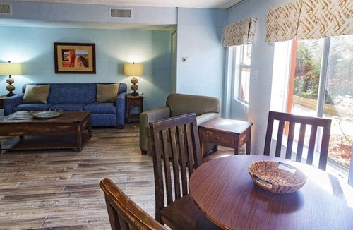 Bermuda Riviera Apartment | Beautiful 2 bedroom unit at resort, sleeps 6
