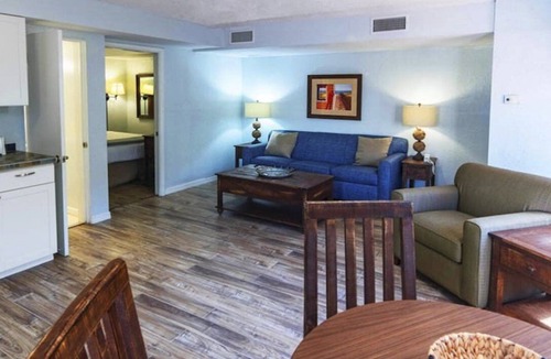 Bermuda Riviera Apartment | Beautiful 2 bedroom unit at resort, sleeps 6