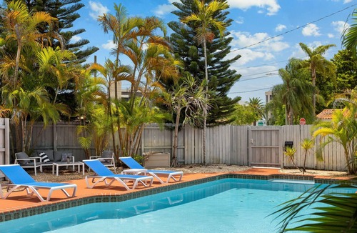Flagami House | Beautiful 2BR Apartment in Coral Gables