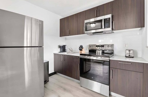 Poinciana Park Apartment | Beautiful 2BR Near Beach, Airport & Las Olas
