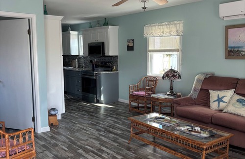Villas House | Beautiful 3 bedroom house in Villas NJ- dishwasher, washer/dryer, and ac.