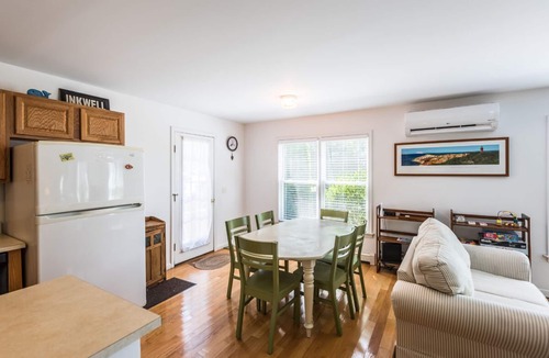 Oak Bluffs House | Beautiful 3 bedroom 2 bath Home/Close to Town & Beach