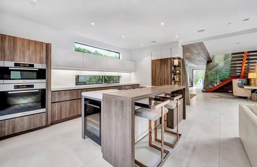 Hollywood Hills West House | Beautiful 3 Bedroom house with AC in delightful Los Angeles