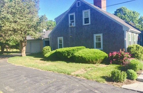 East Dennis House | Beautiful 4 Bedroom Home with Central A/C near Sea Street Beach