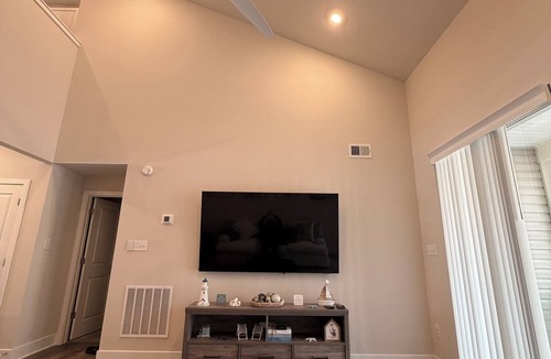 Frankford Villa | Beautiful 4-bedroom villa with AC in superb Frankford location