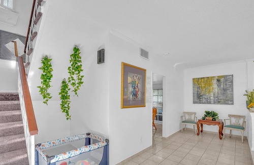 Bay Harbor Islands House | Beautiful 4-bed townhouse perfect for a large family. Near beach.