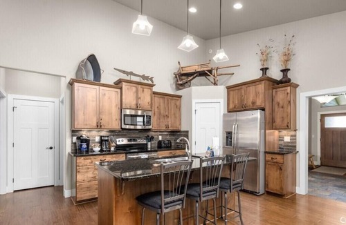 Columbia Falls Condo | Beautiful 4BR in Meadow Lake Resort!