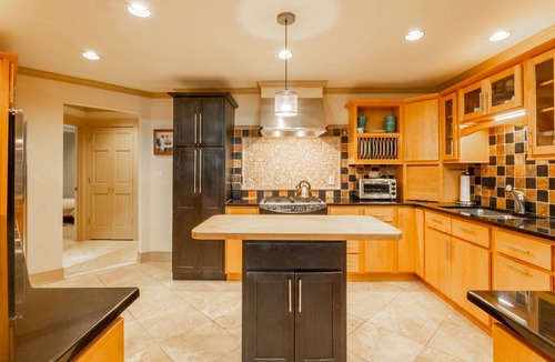 South Rehoboth House | Beautiful 4BR Rehoboth Beach Home w/Gorgeous Porch