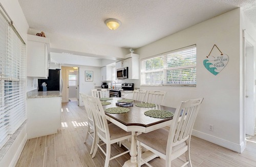 Harbor Village House | Beautiful & airy dog-friendly home near the beach with private pool, yard, grill
