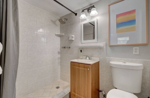 Victoria Park Apartment | ❤️ Beautiful Apartment in Victoria Park! ❤️