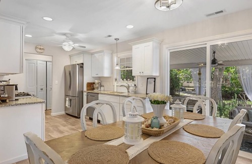 Villas House | Beautiful Bayside Getaway