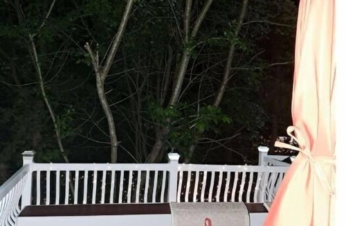 Chesapeake Ranch Estates-Drum Point House | Beautiful Beach Boutique 2 Beaches, 1 lake, mature trees for beauty and privacy