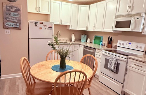 North End Condo | *Beautiful Beach Condo With Pool At Santa Barbara South*