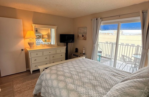 North End Condo | *Beautiful Beach Condo With Pool At Santa Barbara South*