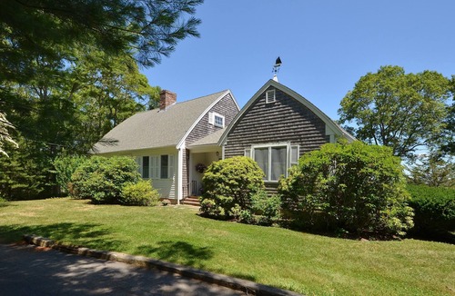 Cataumet House | Beautiful beach front home on exclusive Scraggy Neck for rent