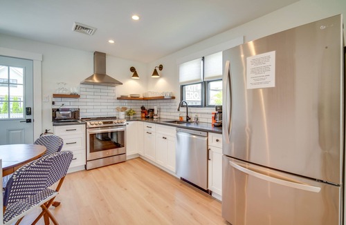 Cape May Cottage | Beautiful Cape May Cottage: Walk to Beach & Mall!