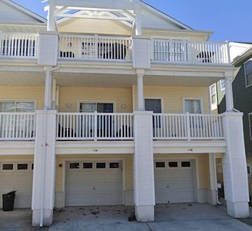 Wildwood Condo | Beautiful condo with balcony 3 blocks from beach