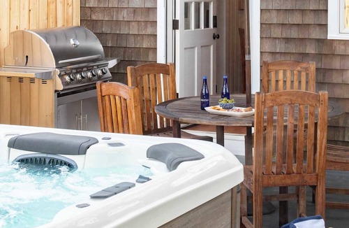 Nantucket Town House | Beautiful Cottage | Historic Home