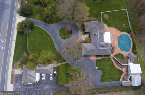 Selbyville House | Beautiful custom home on 1.5 acres with large heated saltwater pool and spa!