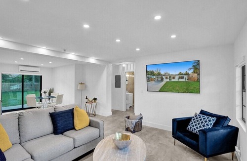 Middle River Terrace House | Beautiful Golden palace house, 2 bdrs