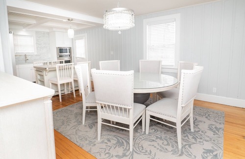 Northeast Virginia Beach House | BEAUTIFUL HOME; ADRQUATELY DEATILED ON THE INSIDE AND OUT. STEPS TO THE BEACH