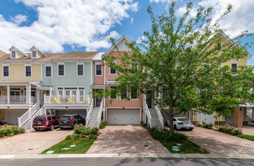 Long Neck House | BEAUTIFUL HOME IN THE PENINSULA! 33500 Marina Bay