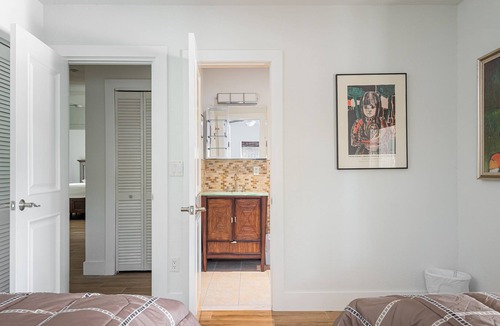 North Andrews Gardens House | Beautiful Home with Heated Pool close to Wilton Manors